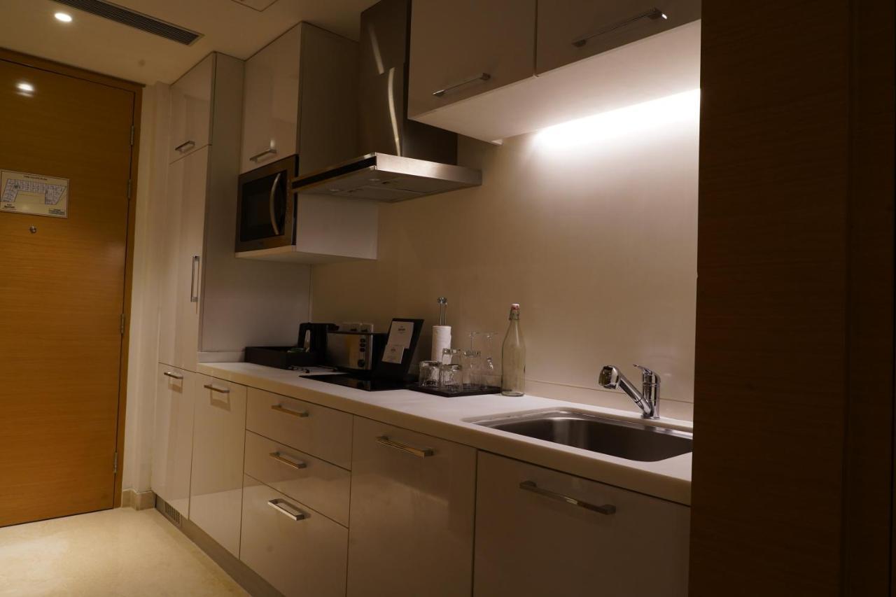 Marriott Executive Apartments Hyderabad Exterior foto