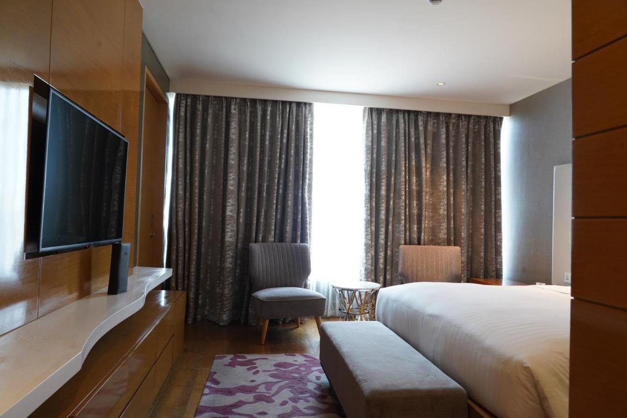 Marriott Executive Apartments Hyderabad Exterior foto