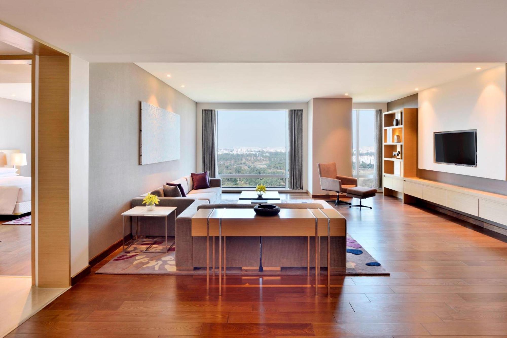 Marriott Executive Apartments Hyderabad Exterior foto